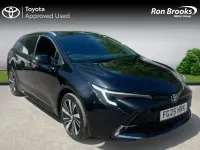 Used Toyota Corolla Design 140 HP (102 kW) 2025 Black Estate