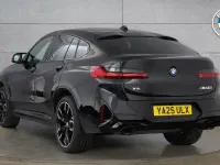 Gebraucht BMW X4 M Sport 355 PS (261 kW) 2025 Schwarz SUV