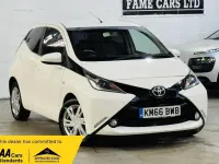 Used Toyota Aygo x-press 2016 White Hatchback