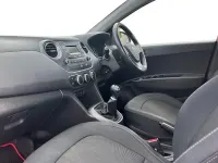 Used Hyundai i10 SE 67 HP (49 kW) 2019 Red Hatchback
