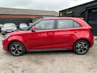 Käytetty MG MG3 Excite 106 HP (77 kW) 2021 Punainen Viistoperä