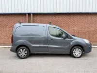 Used Citroën Berlingo 100 HP (73 kW) 2017 Grey MPV
