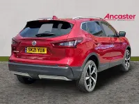 Used Nissan Qashqai N-Motion 155 HP (114 kW) 2021 Red SUV