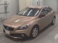 Used Volvo V40 SE 2016 Beige Hatchback