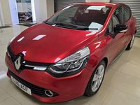 Used Renault Clio IV Dynamique 2016 Red Hatchback