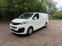 Used Vauxhall Vivaro Sportive 100 HP (73 kW) 2021 White MPV