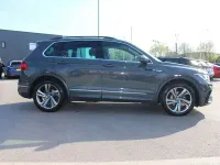 Begagnad VW Tiguan R-line Edition 2024 Grå SUV