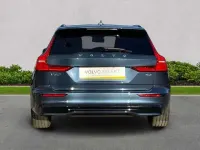 Usado Volvo V60 Plus 197 HP (144 kW) 2023 Carrinha