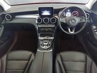 Used Mercedes GLC250 Urban 211 HP (155 kW) 2019 Red SUV