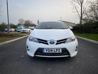 Used Toyota Auris Hybrid 2014 White Hatchback