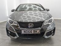 Begagnad Honda Civic Sport 100 HK (73 kW) 2016 Silver Halvkombi