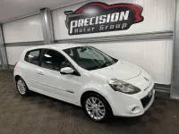 Used Renault Clio Dynamique 100 HP (73 kW) 2010 White Hatchback