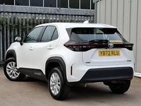 Used Toyota Yaris Hybrid 116 HP (85 kW) 2023 White Estate