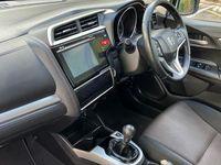 Second-hand Honda Jazz EX 102 CP (75 kW) 2017 Alb Hatchback