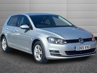 Usado VW Golf VII Match 122 HP (89 kW) 2015 Prateado Citadino