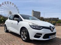 Used Renault Clio IV Dynamique 90 HP (66 kW) 2015 White Hatchback