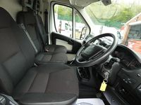 Second-hand Peugeot Boxer 130 CP (95 kW) 2018 Alb Van