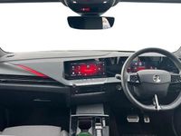 Used Vauxhall Astra GS Line 131 HP (96 kW) 2022 White Hatchback