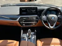 Used BMW 530e Comfort Edition 292 HP (214 kW) 2023 Black Estate