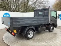 Używany Nissan Cabstar 2016 Szary Pickup