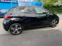 Used Peugeot 208 GT-line 2018 Black Hatchback