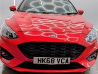 Used Ford Focus ST-Line X 120 HP (88 kW) 2019 Red Estate