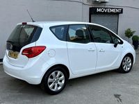 Second-hand Vauxhall Meriva 2017 Alb Monovolum