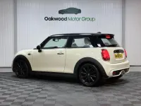 Used Mini Cooper S Classic 189 HP (139 kW) 2019 White Hatchback