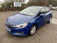 Second-hand Vauxhall Astra Design Edition 2018 Albastru Hatchback