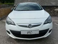 Used Vauxhall Astra GTC SRi 2014 White Coupe