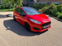 Used Ford Fiesta Zetec 140 HP (102 kW) 2016 Red Hatchback