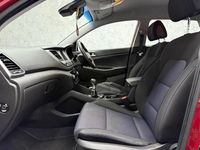 Used Hyundai Tucson SE 177 HP (130 kW) 2017 Red SUV