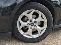 Begagnad Ford C-MAX Zetec 115 HK (84 kW) 2012 Svart Minibuss