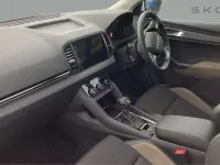 Używany Skoda Karoq SE L 150 KM (110 kW) 2026 Biały SUV