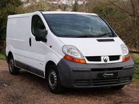 Used Renault Trafic 100 HP (73 kW) 2005 White MPV