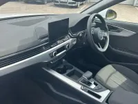 Begagnad Audi A4 Comfort 150 HK (110 kW) 2023 Vit Kombi