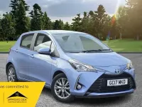Używany Toyota Yaris Hybrid 2017 Niebieski Hatchback