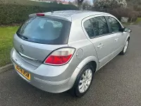 Used Vauxhall Astra Design Edition 2006 Silver Hatchback