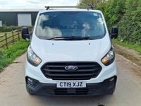 Begagnad Ford Transit Custom 105 HK (77 kW) 2019 Vit Van