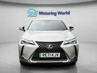 Usado Lexus UX 150 kW (204 HP) 2022 SUV
