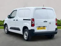 Second-hand Vauxhall Combo S 100 CP (73 kW) 2024 Alb Monovolum