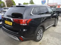 Usado Mitsubishi Outlander 150 HP (110 kW) 2020 Preto SUV