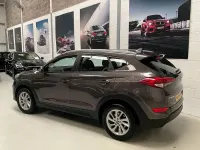 Used Hyundai Tucson SE 116 HP (85 kW) 2017 Grey SUV