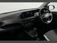 Used Hyundai i10 Advanced 77 HP (56 kW) 2024 Black Hatchback