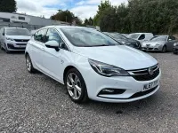Used Vauxhall Astra SRi 2017 White Hatchback