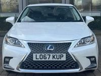 Used Lexus CT200h Luxury Line 136 HP (100 kW) 2018 White Hatchback