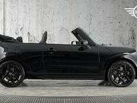 Begagnad Mini Cooper 118 kW (161 HK) 2025 Svart Halvkombi
