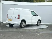 Used Citroën Berlingo 130 HP (95 kW) 2023 White MPV