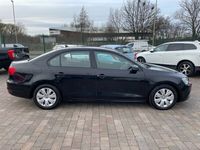 used VW Jetta 1.6 TDI CR Bluemotion Tech S 4dr