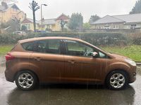Usado Ford C-MAX Zetec 105 HP (77 kW) 2013 Castanho Monovolume